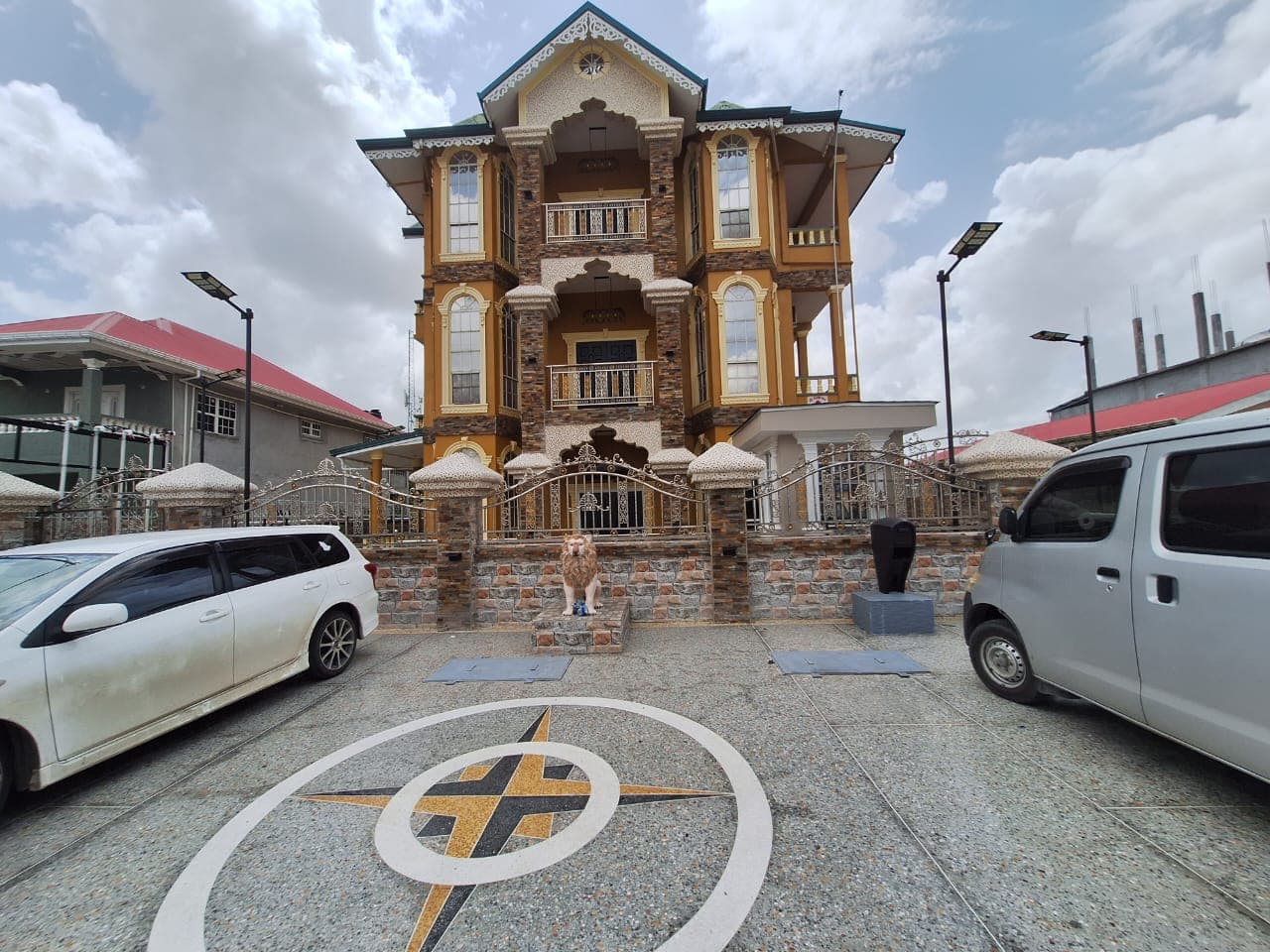 Apartment complex — photo 1