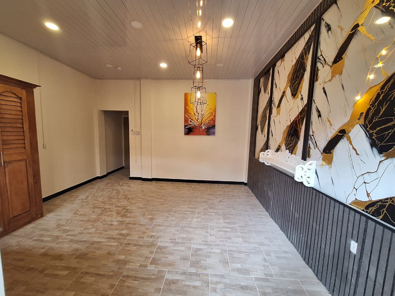 Apartment complex — photo 2