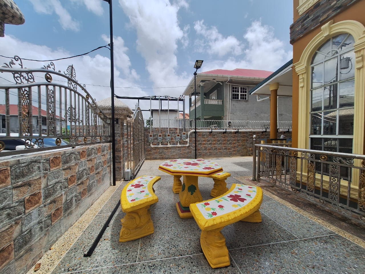 Apartment complex — photo 8