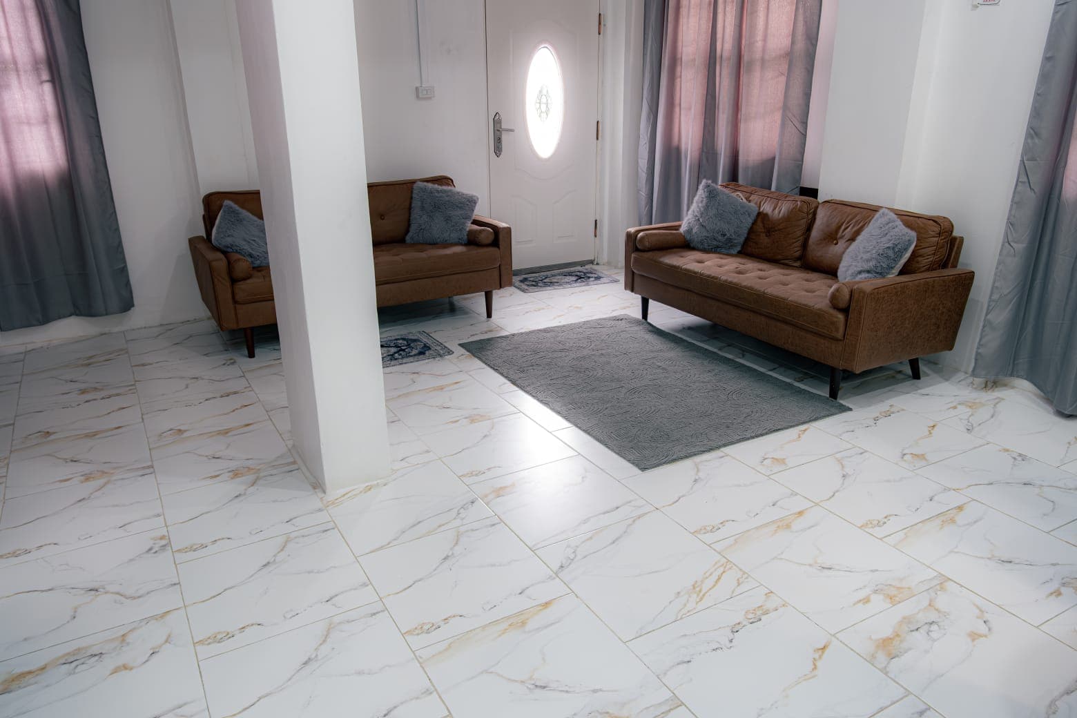 Fully furnished 3 bedroom apartments — photo 2