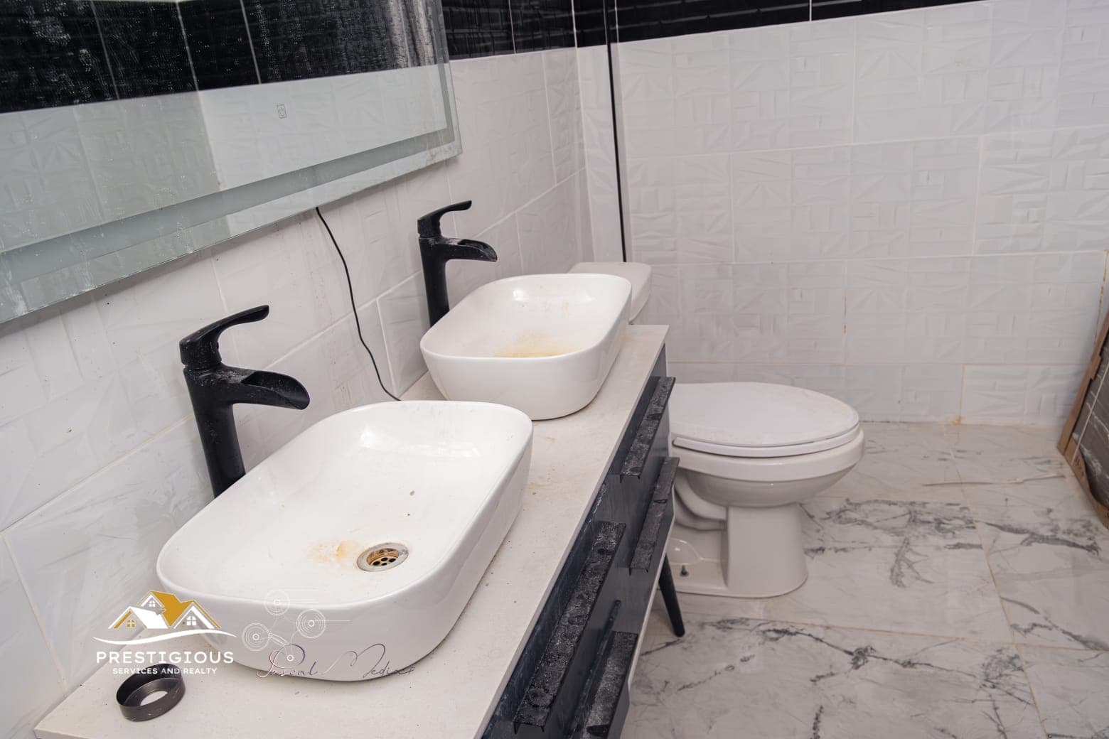 4- 2-Bedroom Professional apartment and townhouse complex — photo 8