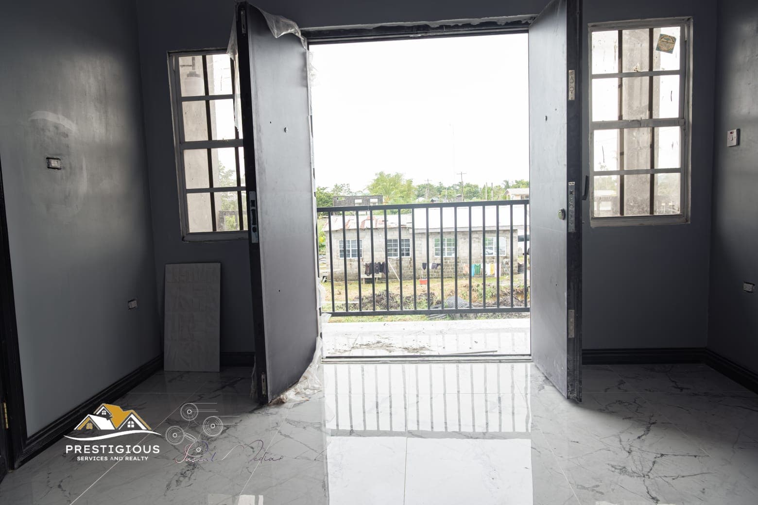 4- 2-Bedroom Professional apartment and townhouse complex — photo 6