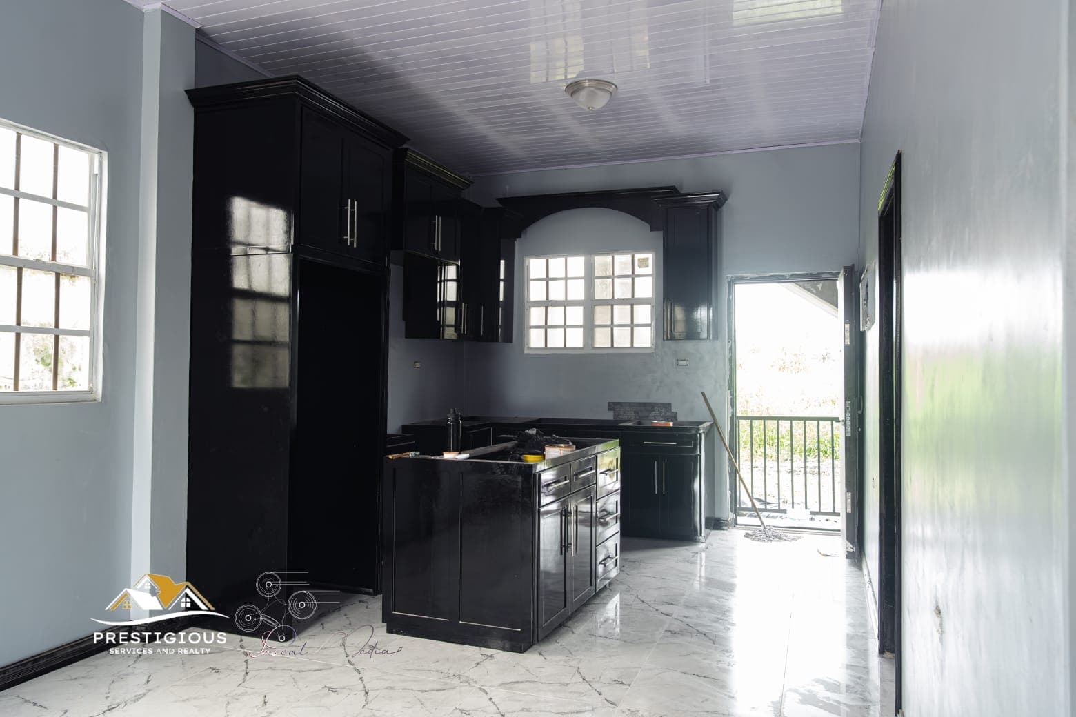 4- 2-Bedroom Professional apartment and townhouse complex — photo 10