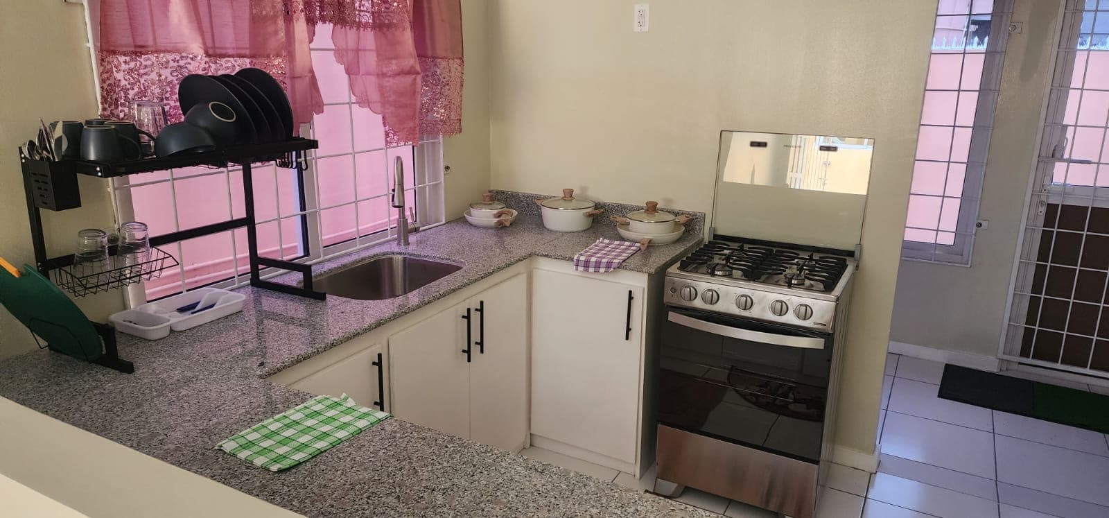 Furnished 2-bathroom apartment — photo 7