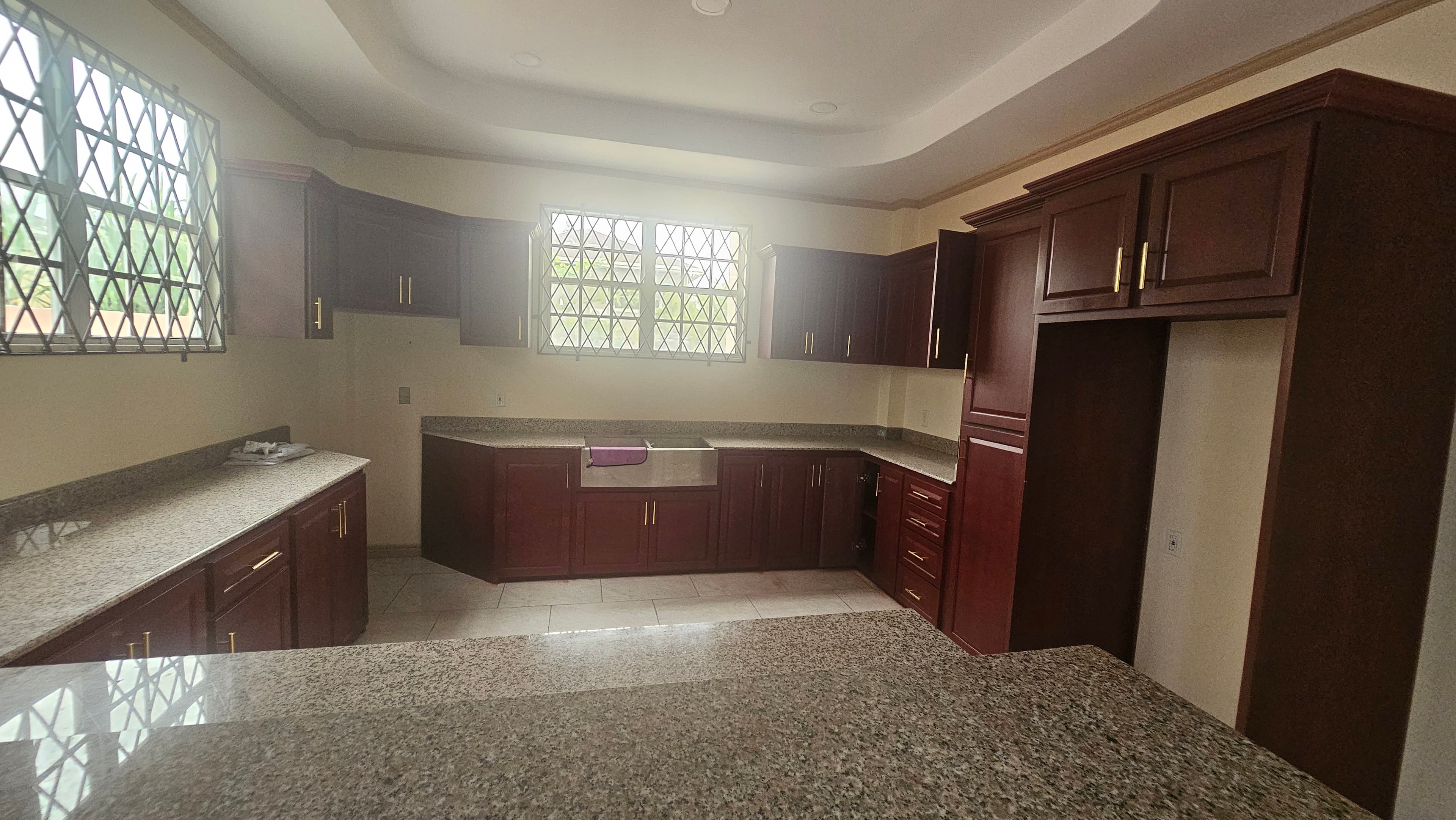 Spacious 3-bedroom Lower flat — photo 5