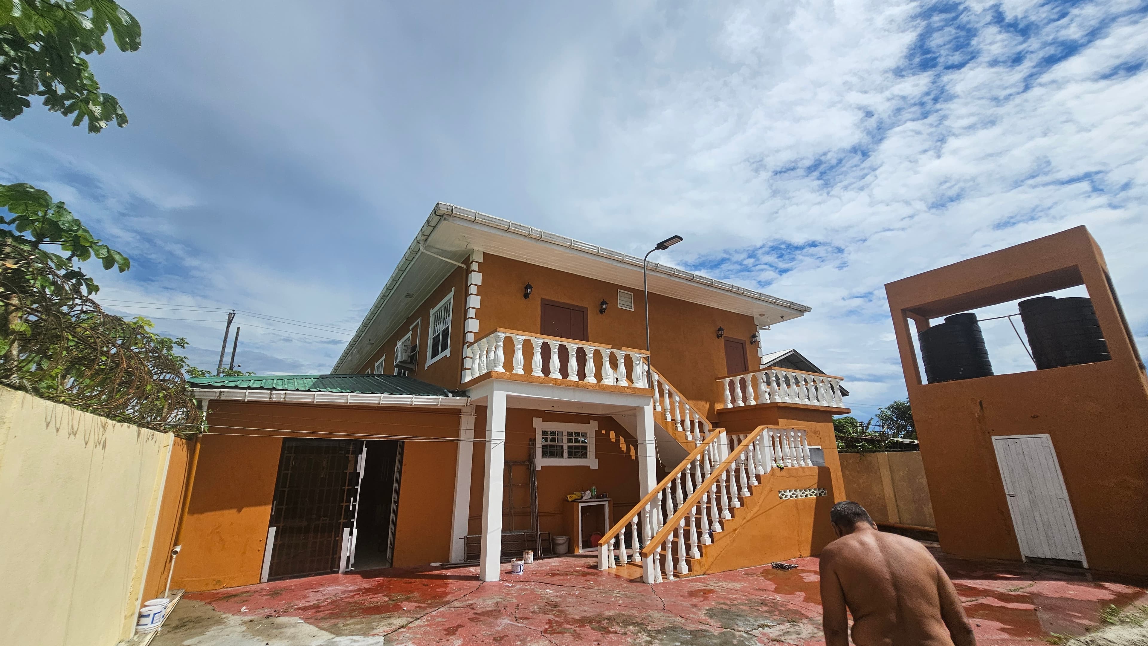 Spacious 5-Bedroom Home with Balcony in Diamond Scheme — photo 8