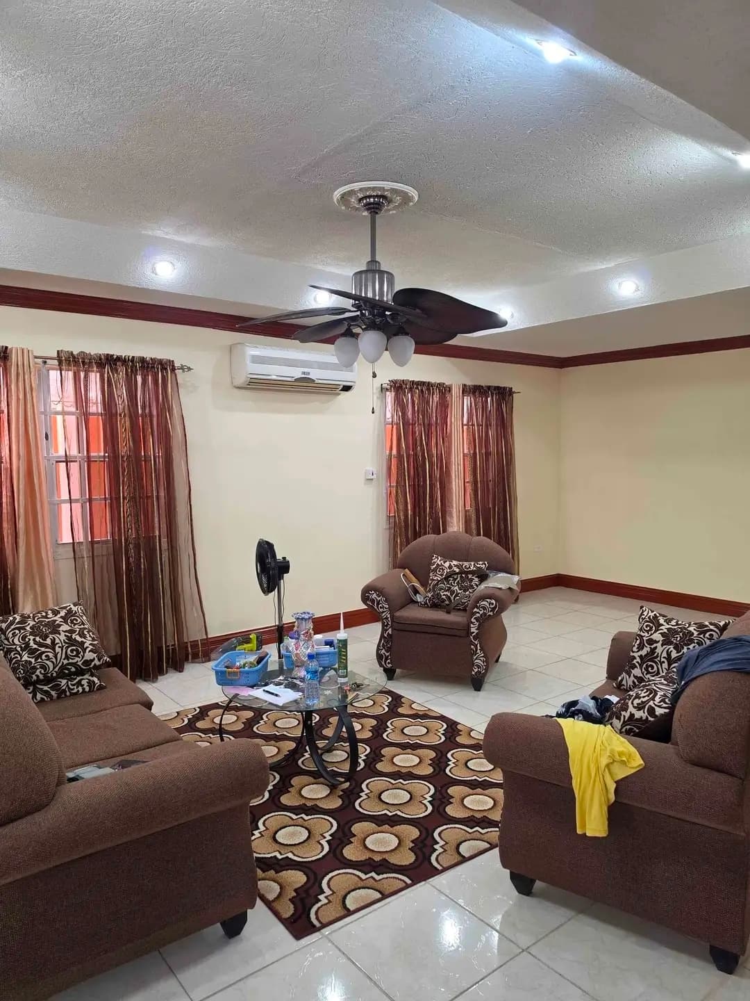Spacious 5-Bedroom Home with Balcony in Diamond Scheme — photo 3