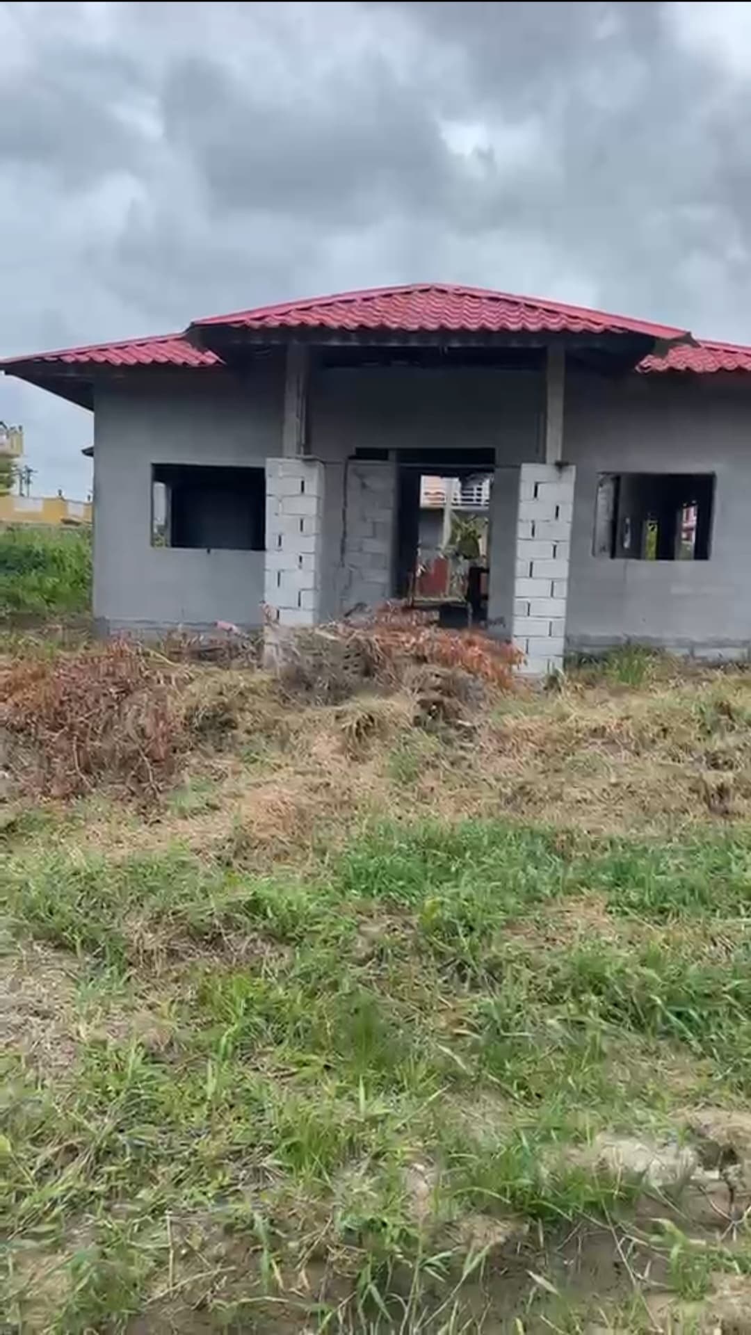 Herstelling unfinished home for sale — photo 1