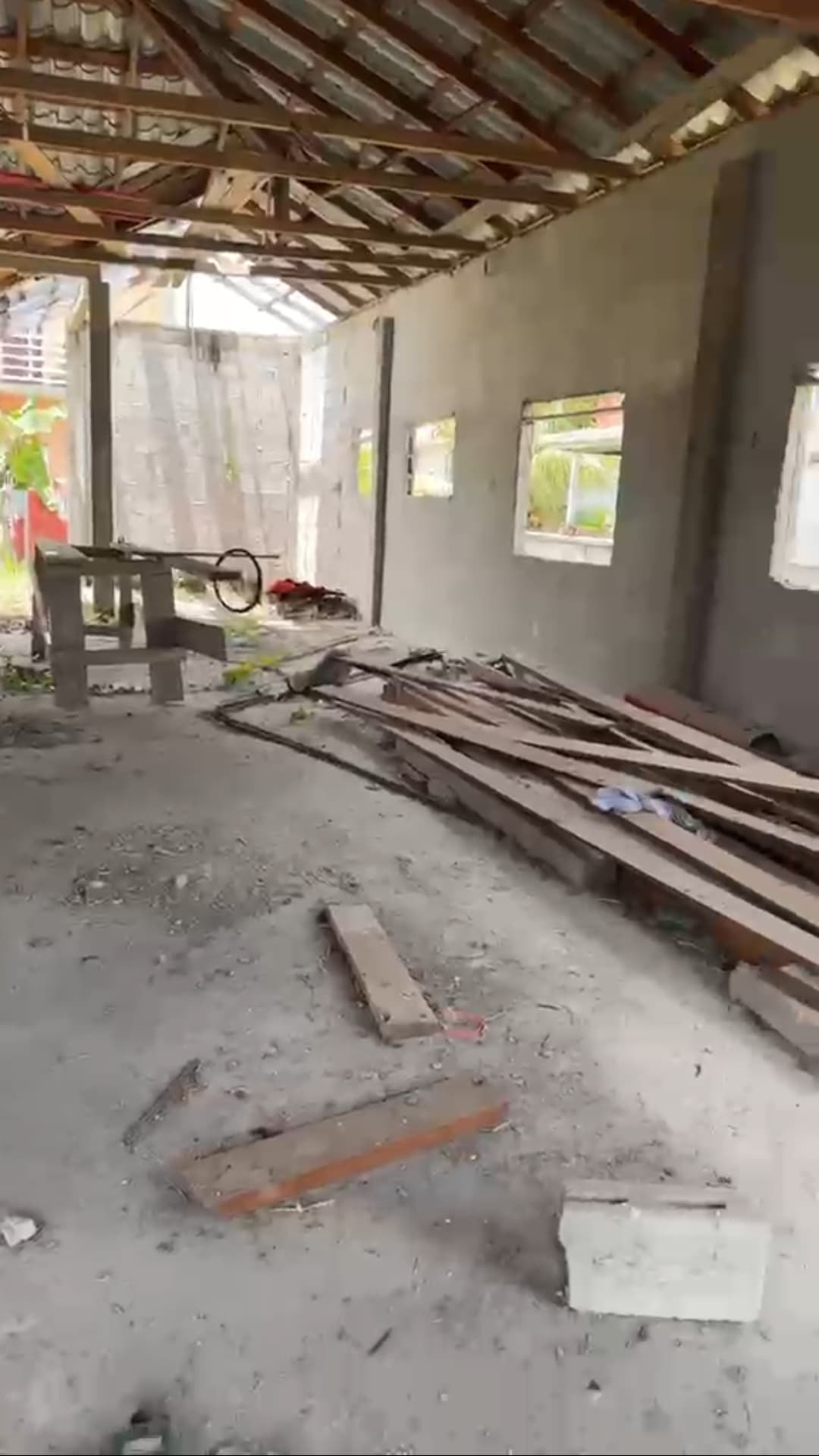 Herstelling unfinished home for sale — photo 5