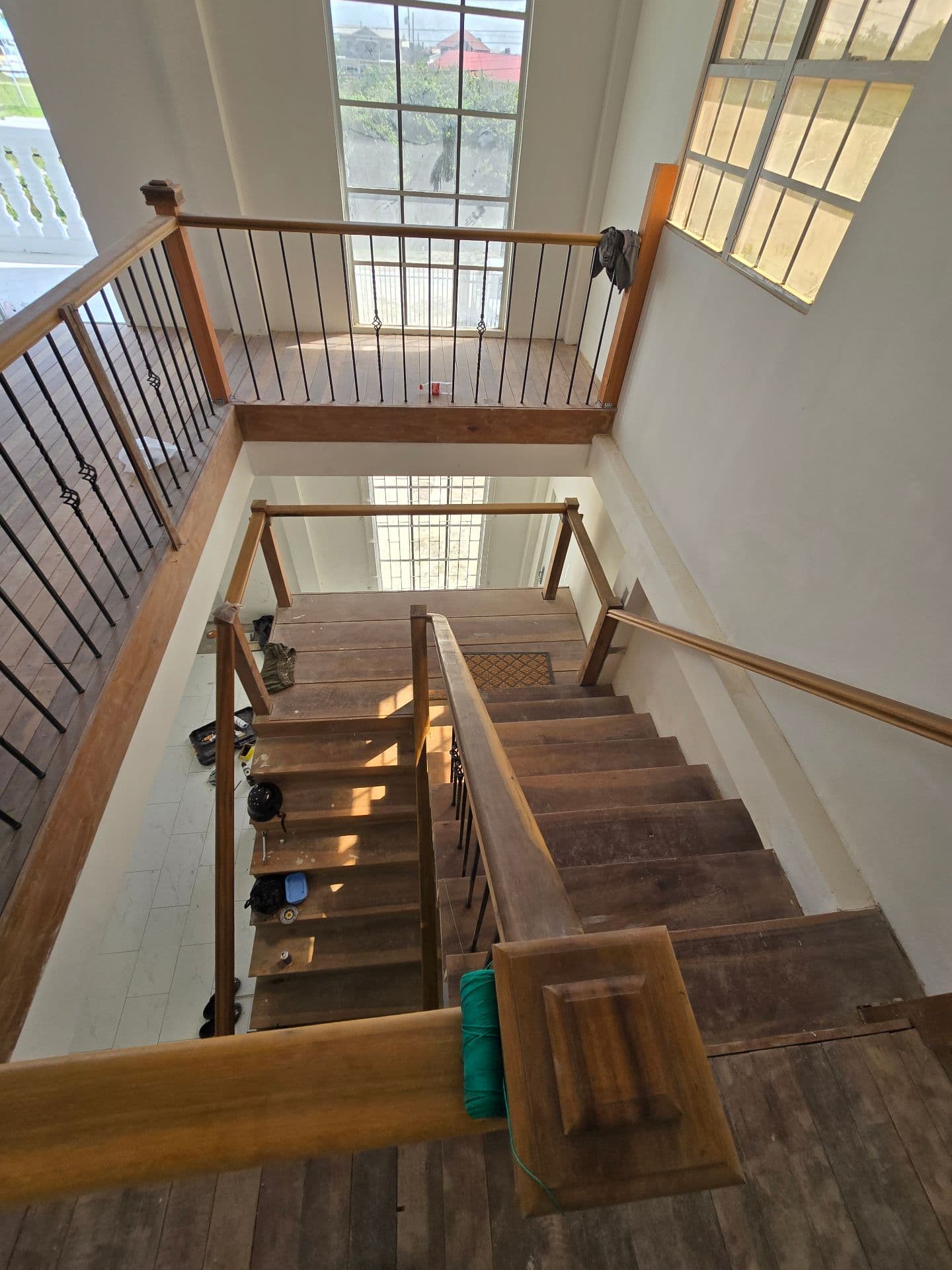 Comfort and Convenience: Modern House with AC and Generator — photo 10